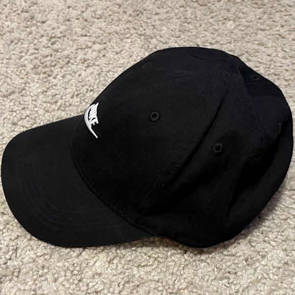 Nike - Kids - Baseball Cap - Picture 5 of 10